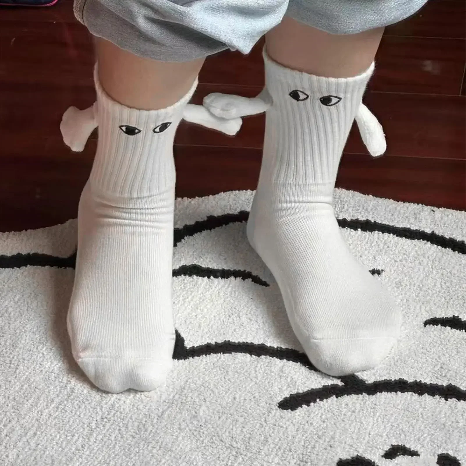 Magnetic Cute Attraction Holding Hands Couples Socks - Image 5
