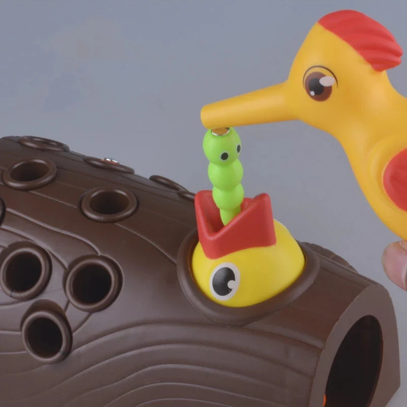 Magnetic Worm Catching Woodpecker Kids Toy - Image 4