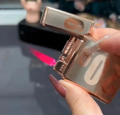 Metal Elegant Creative Windproof Lighter - Image 2