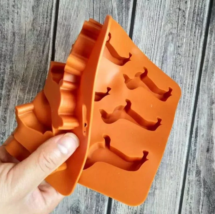 Mini Puppy Shaped Ice Cube Mold - Image 3