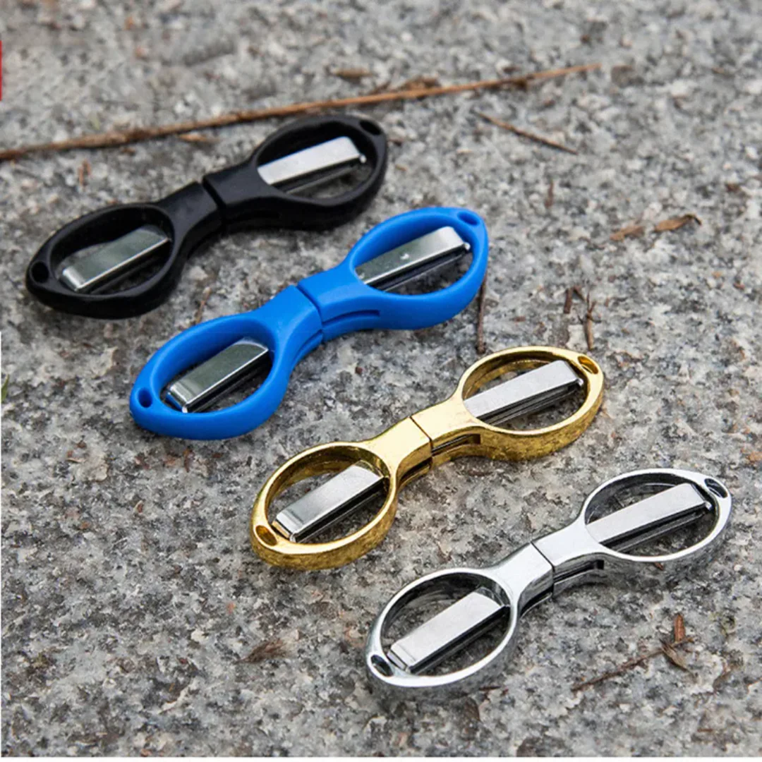 Mini Snip Stainless Scissors Keychain - Image 2
