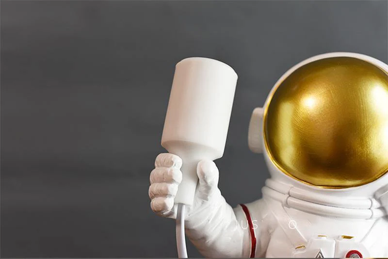 Minimal Resin Astronaut Table Lamps - Image 14