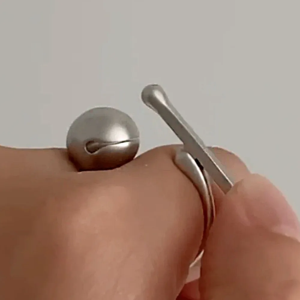 Minimalist Abstract Metal Knock Knock Ring - Image 2