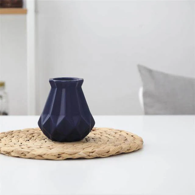 Modern Europe Brief Matt Diamond Porcelain Ceramic Vase - Image 30