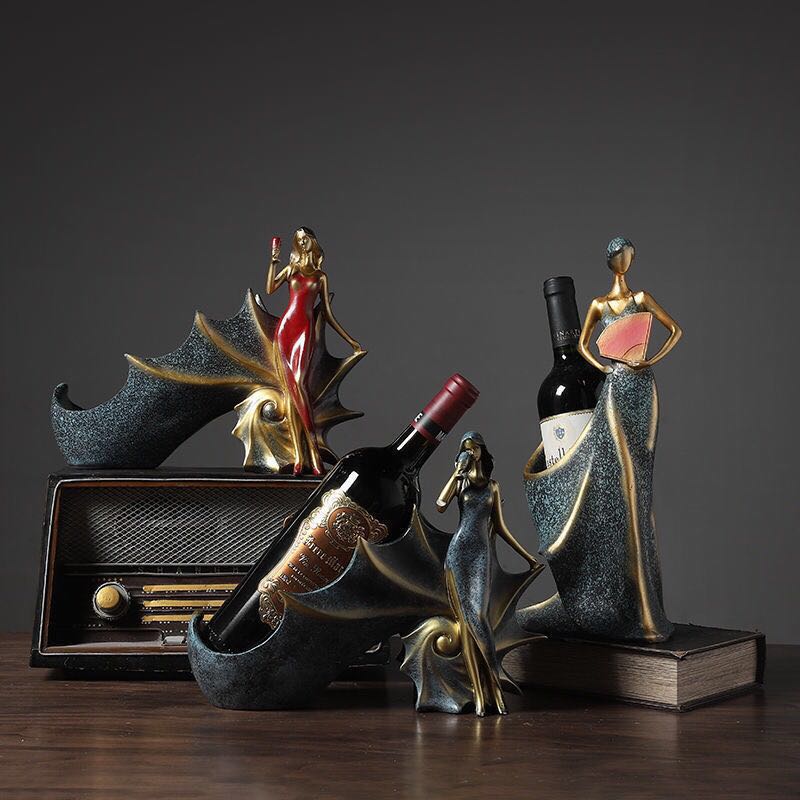 Modern Family Figurines Wine Holder - Image 2