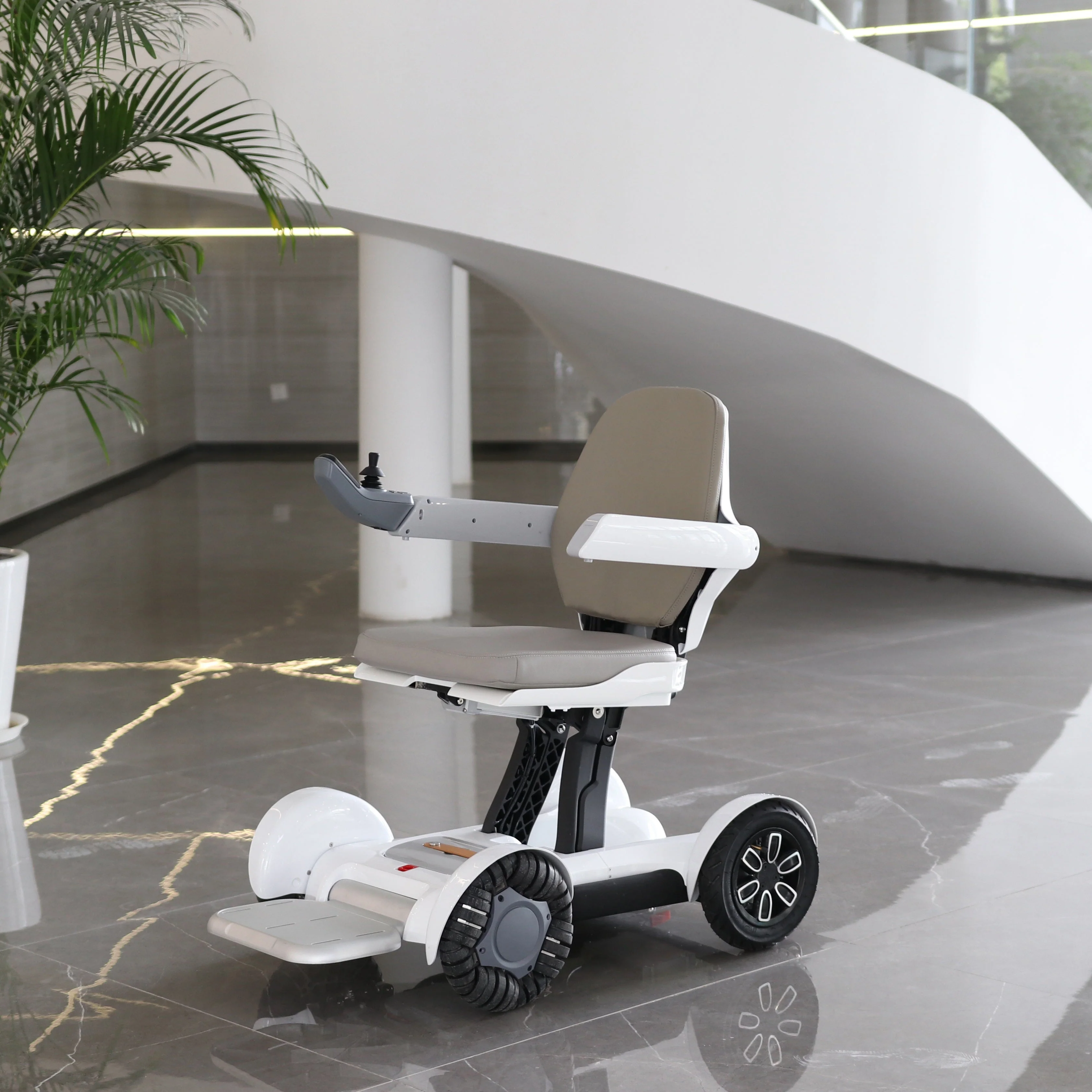Modern Foldable Electric Mobile Scooter Wheelchair - Image 5