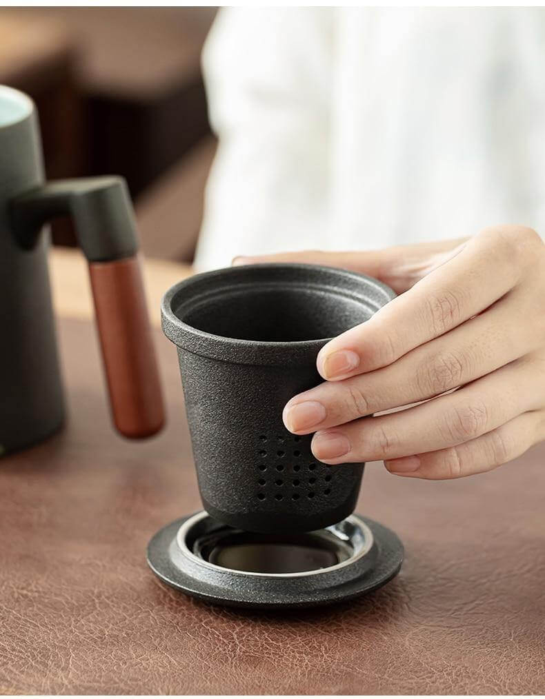 Mountain Art Ceramic Tea Mugs With Filter - Image 5