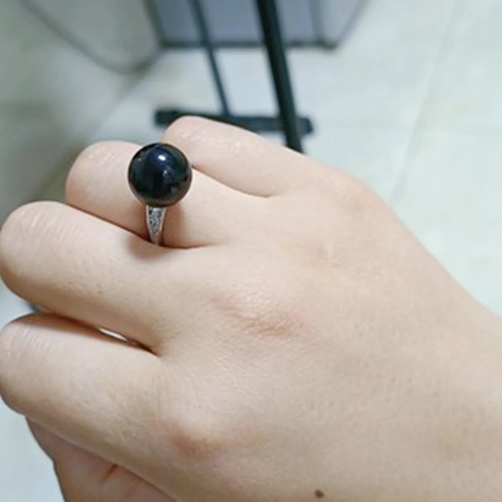 Mysterious Black Pearl Hidden Knife Ring - Image 4