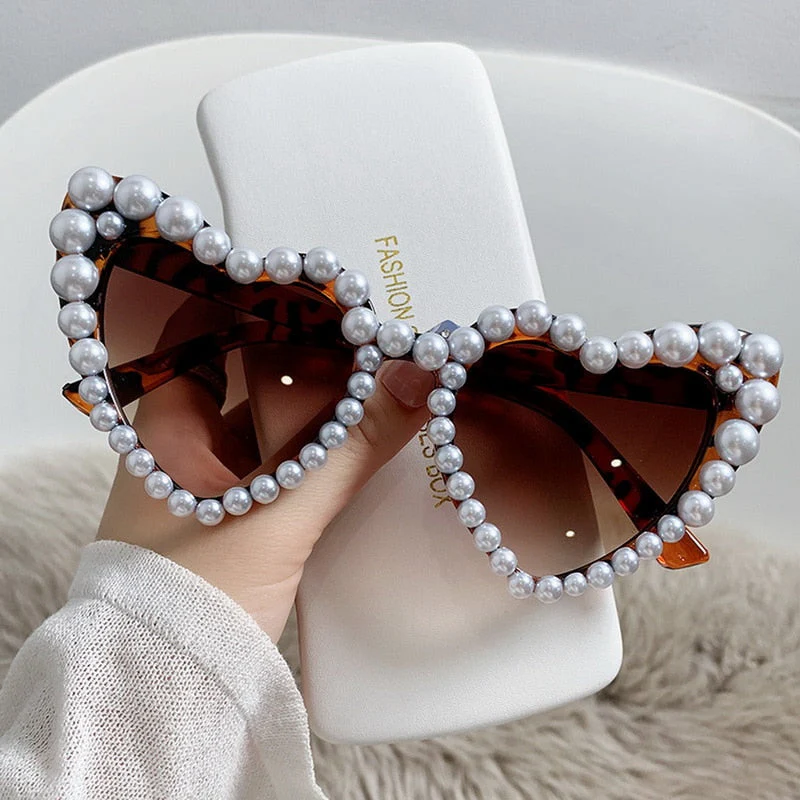 Pearl Heart Retro Cat Eye Sunglasses - Image 13