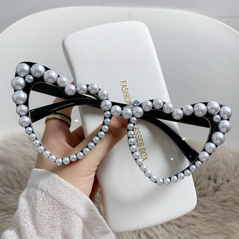 Pearl Heart Retro Cat Eye Sunglasses - Image 4