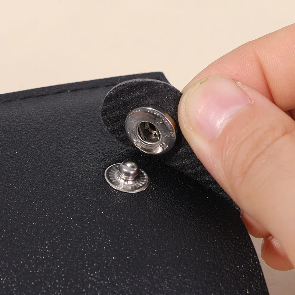 Pocket Flex Leather Multi-Card Holder - Image 5
