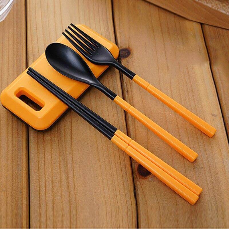 Portable Folding Travel Dinnerware Set - Image 8