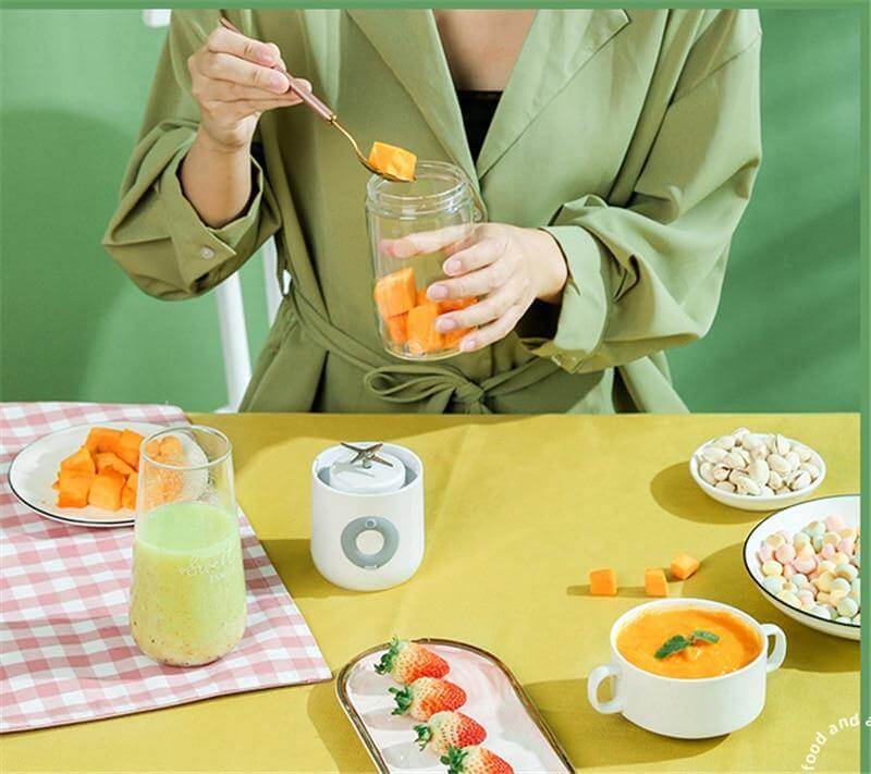 Portable Mini Juicer Smoothie Blender - Image 11