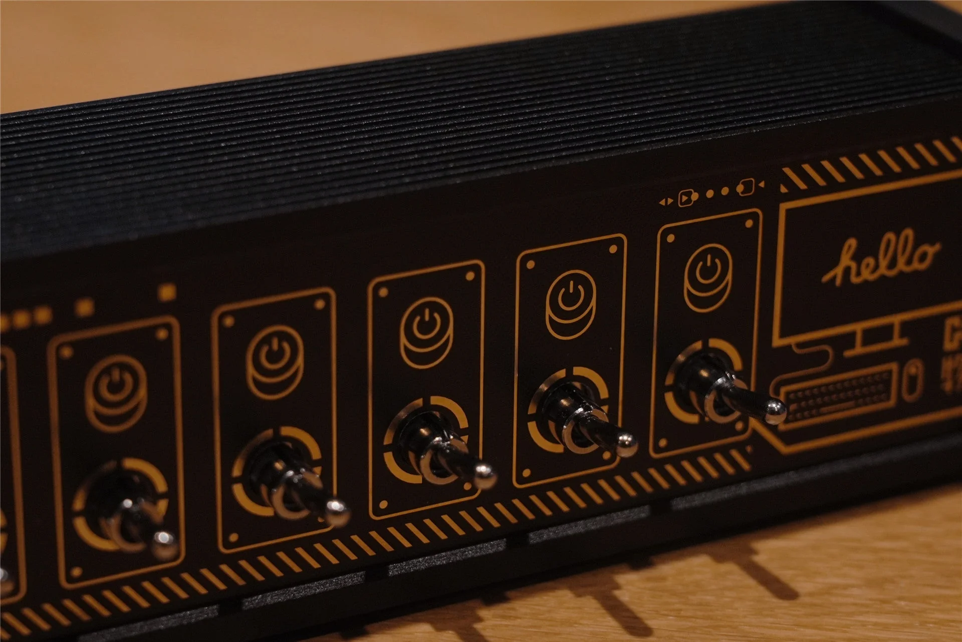 Retro Block USB Socket - Image 7
