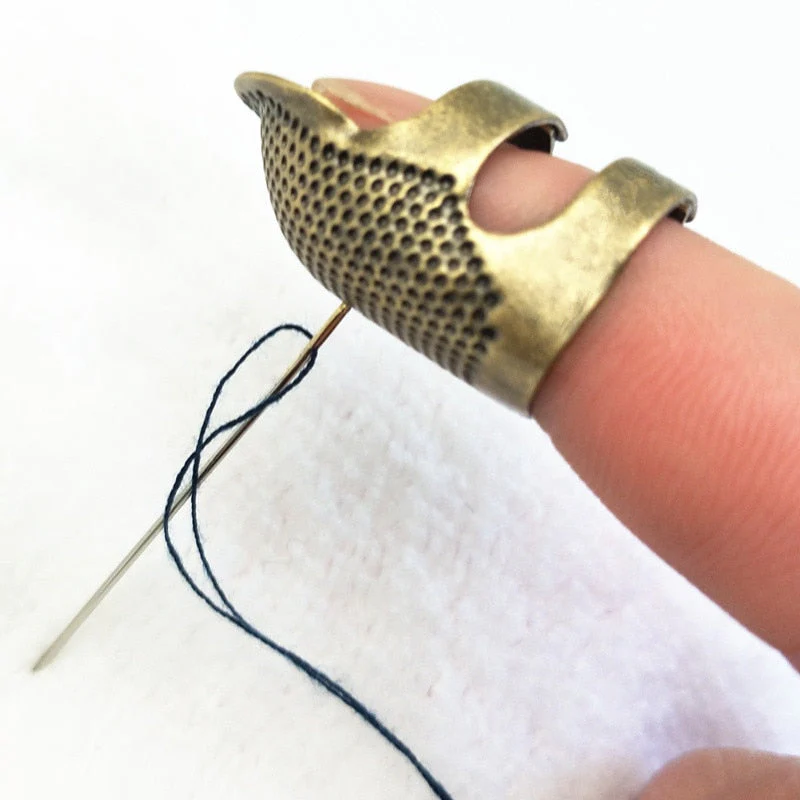 Retro Finger Armor Sewing Protector - Image 6