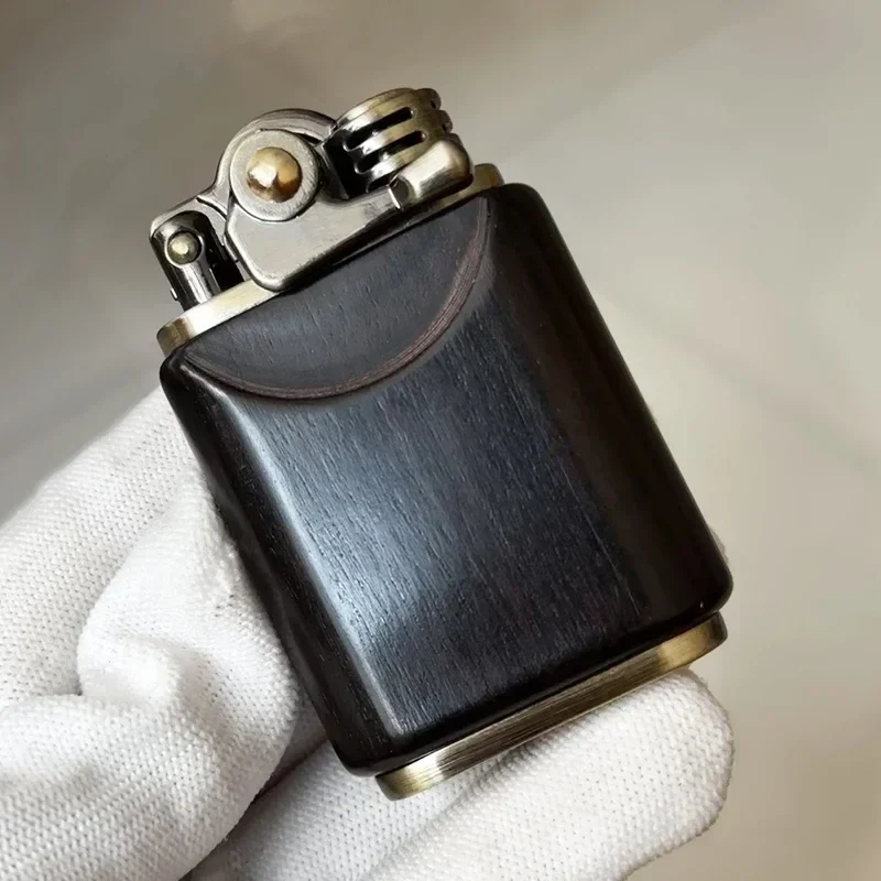 Rosewood Retro Kerosene Lighter - Image 9
