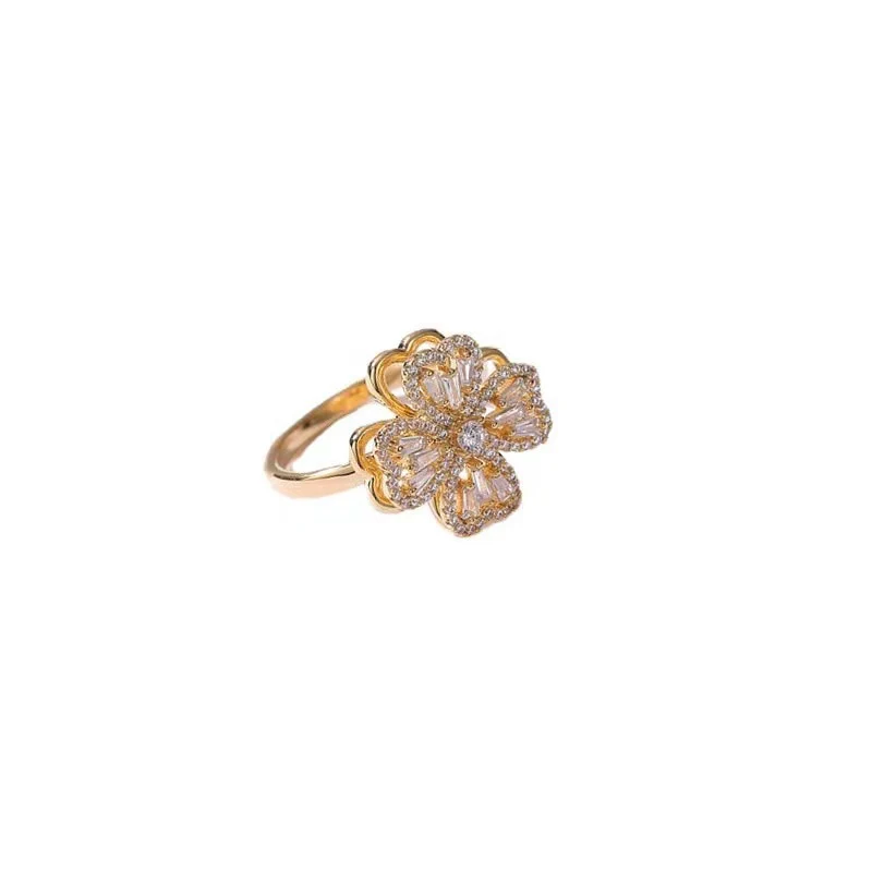 Rotating Flower Zircon Clover Ring - Image 4