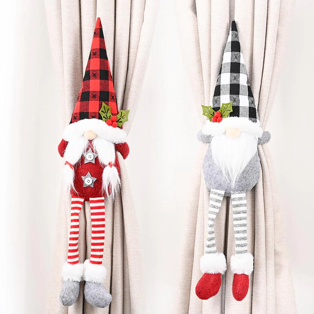 Santa's Sleigh Ride Curtain Hook - Image 6