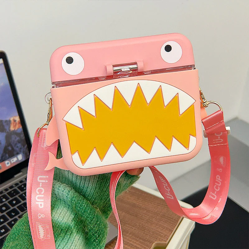 Shark Built-in Straw Water Bottle - Image 10