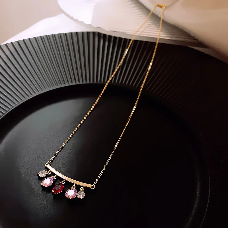 Shining Galaxy Crystal Necklace - Image 4