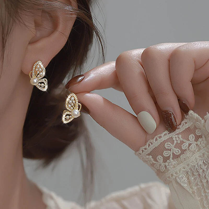 Shiny Zircon Korean Style Butterfly Chic Earrings - Image 4