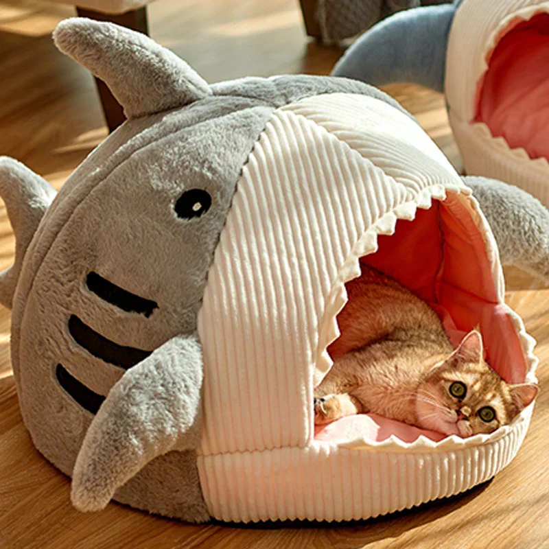 Sleepy Shark Portable Warm Pet House - Image 7