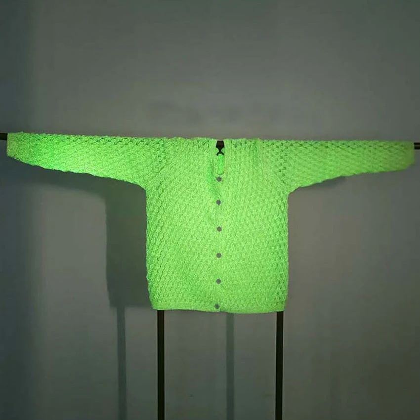 Sparkle Glow Luminous Knitting Yarn - Image 4