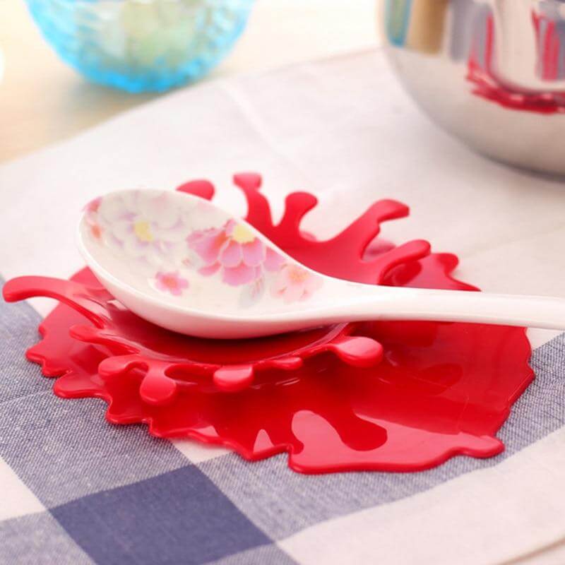 Splashing Tomato Sauce Spoon Holder - Image 8