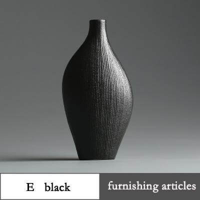 Traditional Chinese Ceramic Vases - Image 10