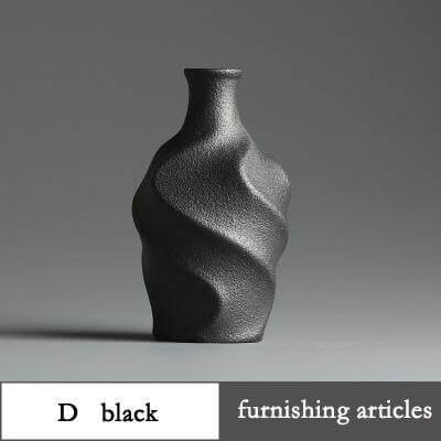 Traditional Chinese Ceramic Vases - Image 15
