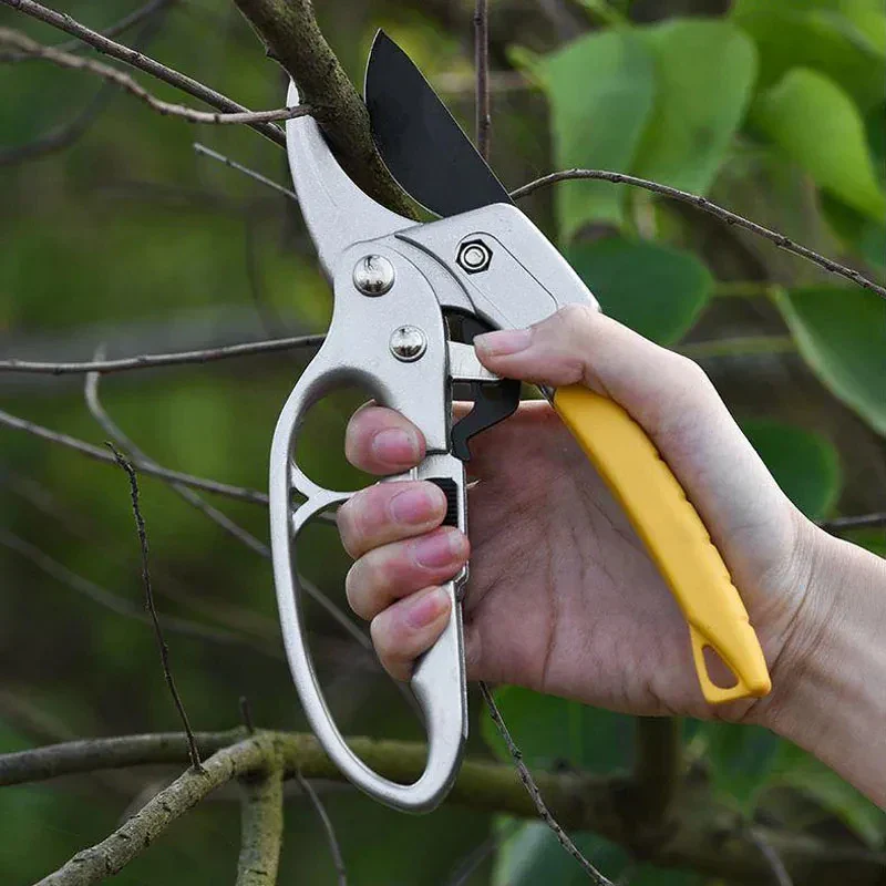 Tree Wood Trimming Compact Gardening Hand Clippers - Image 3