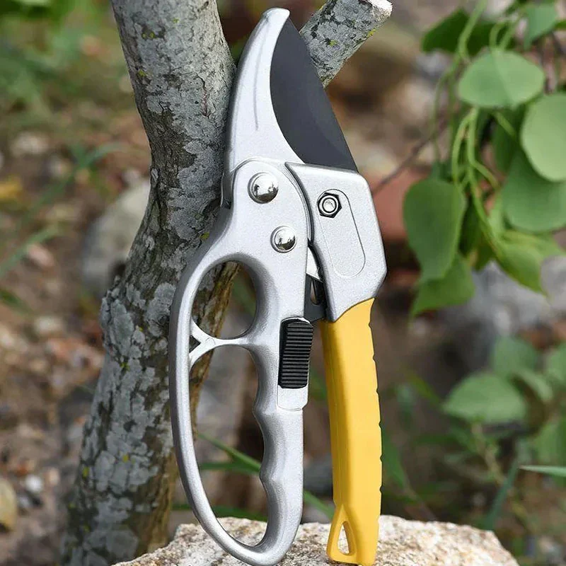 Tree Wood Trimming Compact Gardening Hand Clippers - Image 4