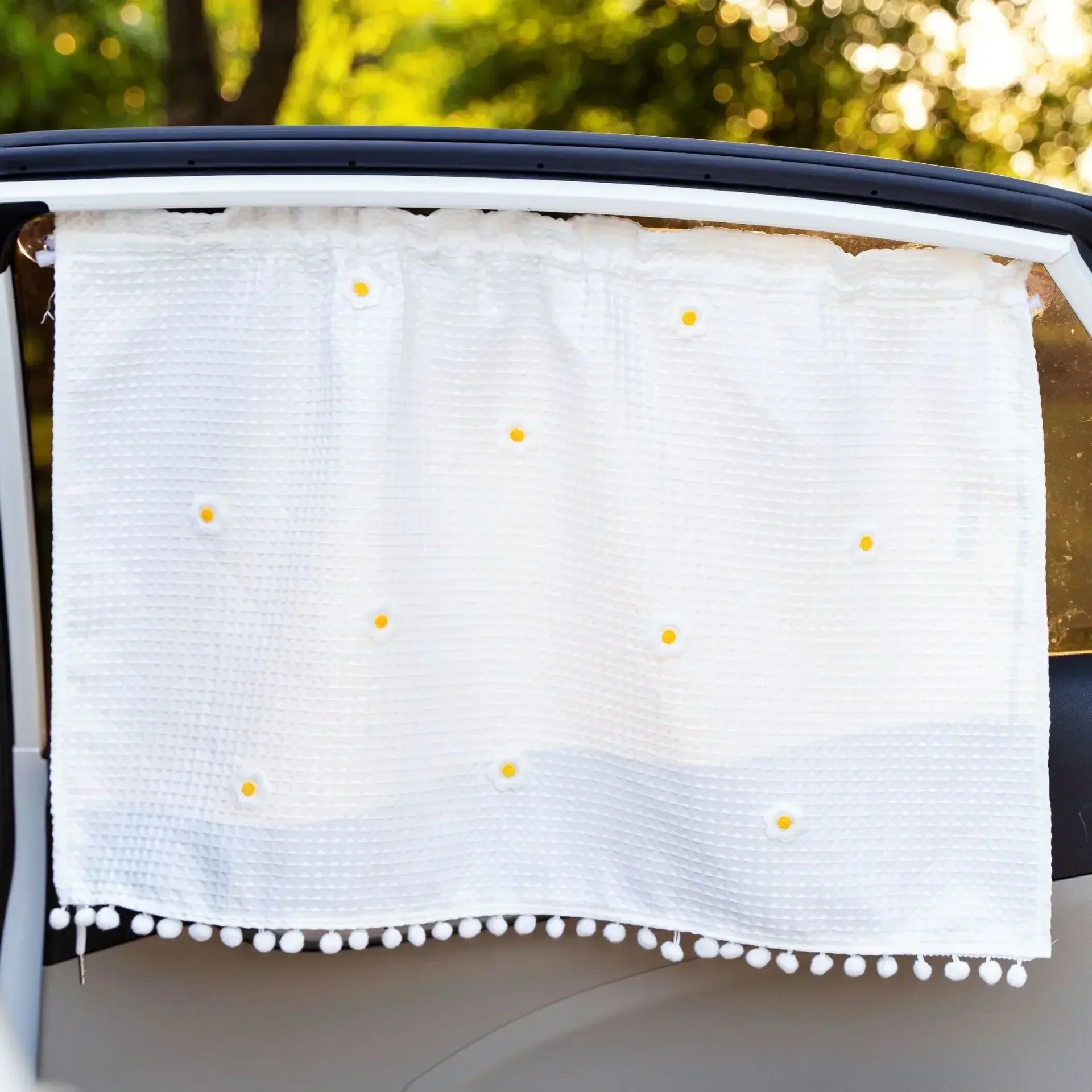 Universal Fit UV Protection Car Sunshade - Image 13