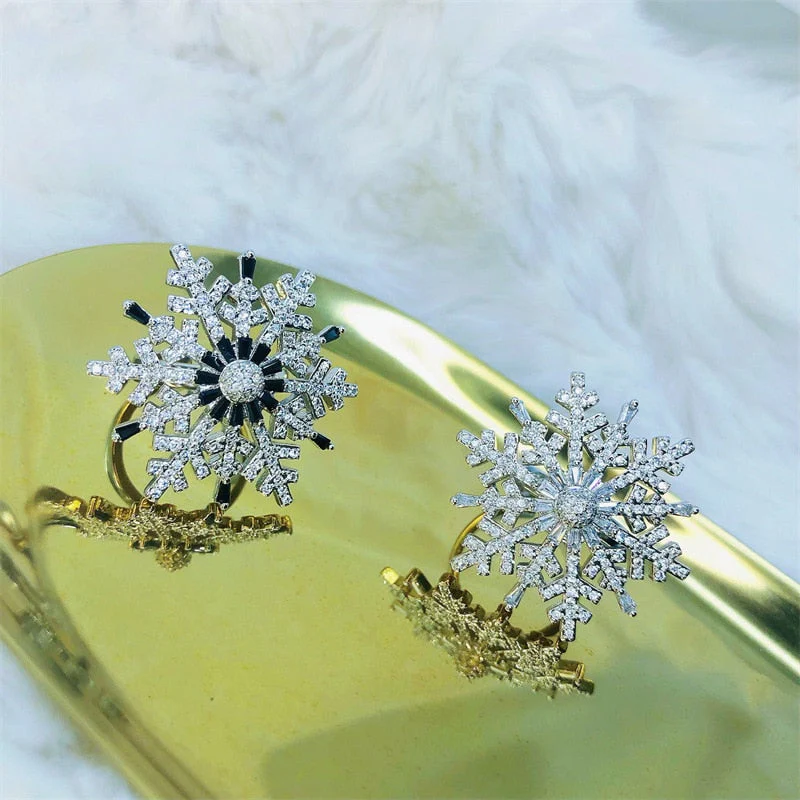 Winter Snowflake Rotating Ring - Image 4