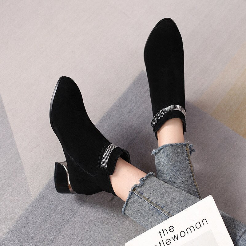 Women Stylish Leather Ankle Autumn Boot - Image 4